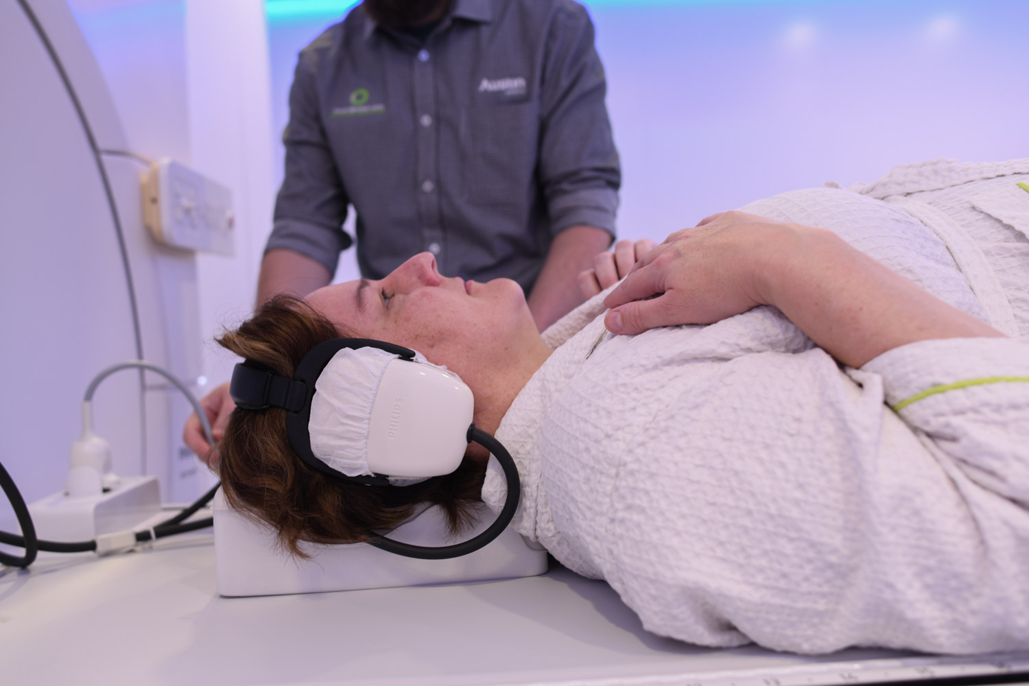 Patient listening to music in the MR-Linac machine